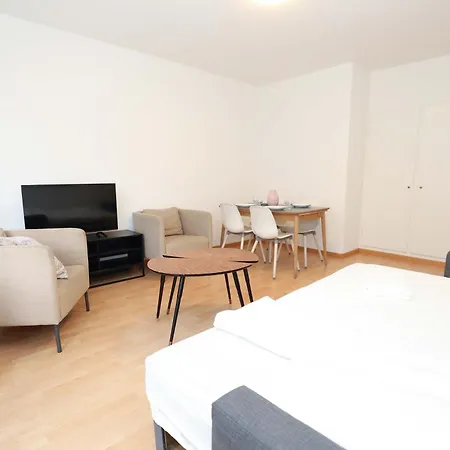 Airy Near Uetliberg Nature Apartament