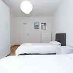 Apartamento Airy Near Uetliberg Nature Zurique