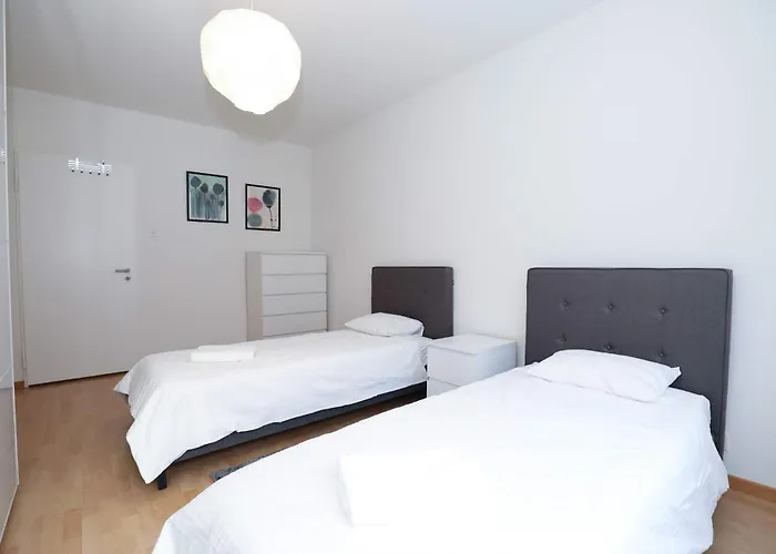 Airy Near Uetliberg Nature Appartement